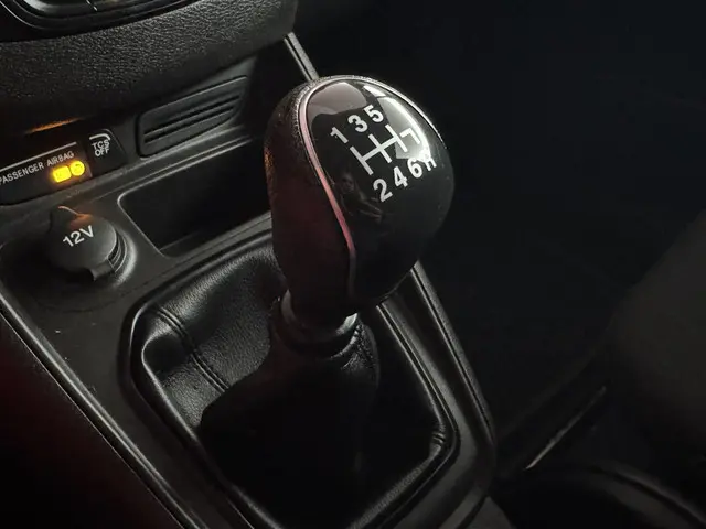 Ford Transit Courier 1.0 Trend 2019 Benzine 31