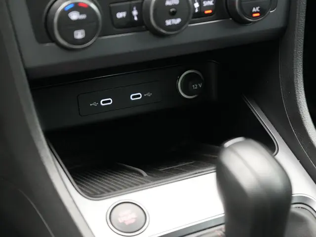 CUPRA Ateca 2.0 TSI 4DRIVE 301pk Dealer O.H 2021 Benzine 38