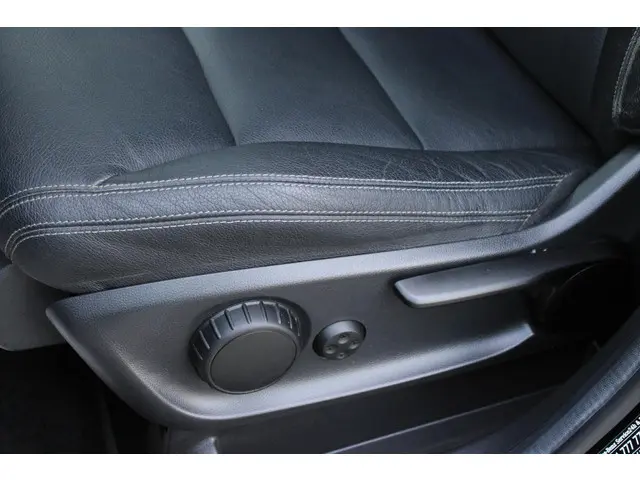 Mercedes-Benz B-Klasse 180 2014 Benzine 10