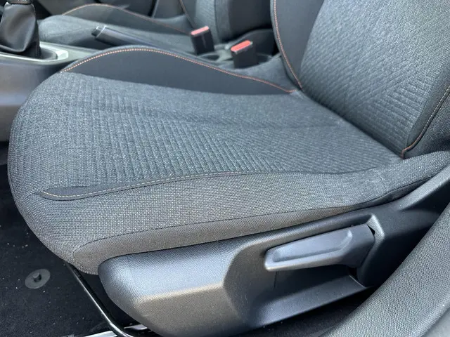 Peugeot 208 1.2 Style 2025 Benzine 10