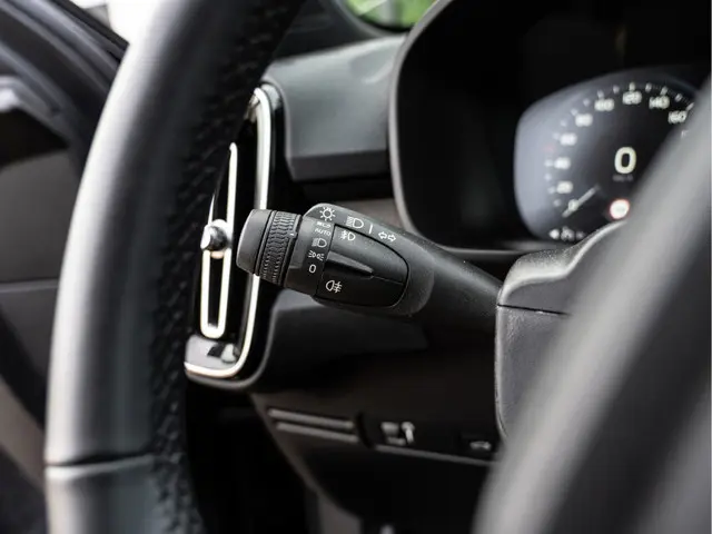 Volvo XC40 1.5 T3 Inscription 2022 Benzine 36