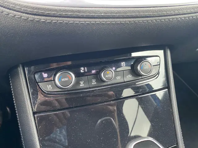 Opel Grandland X Ultimate 2017 Benzine 21
