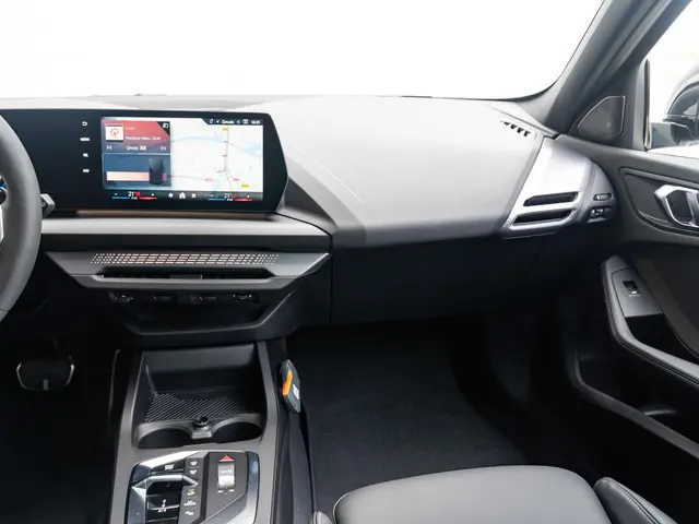 BMW 1 Serie 120 2025 Benzine 9