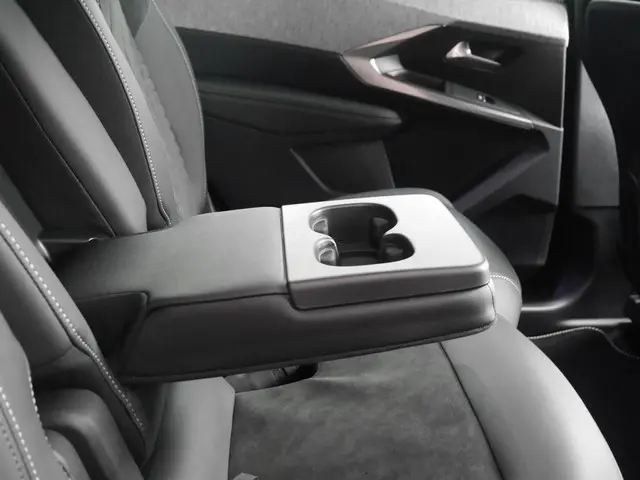 Peugeot e-5008 GT Avantage 73 kWh 2025 Elektrisch 16