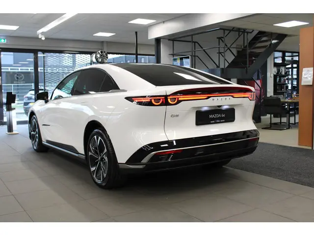 Mazda 6 6e Takumi 68.8 kWh 2026 Elektrisch 3