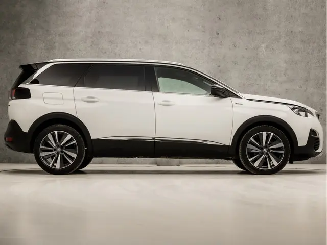 Peugeot 5008 1.2 PureTech GT-Line 7 Persoons 2019 Benzine 4