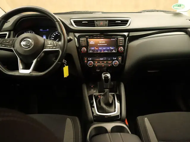 Nissan QASHQAI 1.3 DIG-T Acenta 2020 Benzine 4