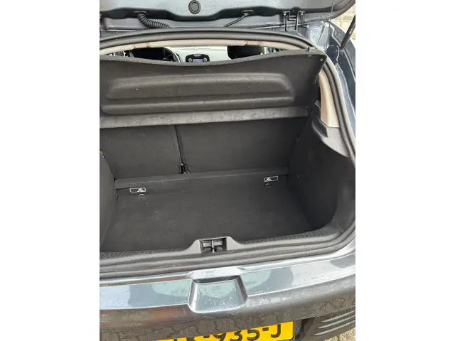 Renault Clio 1.5 dCi Intens 2018 Benzine 13