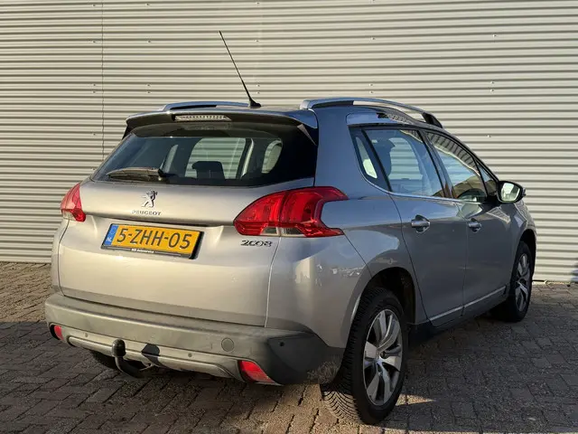 Peugeot 2008 1.6 VTi Allure 2015 Benzine 2