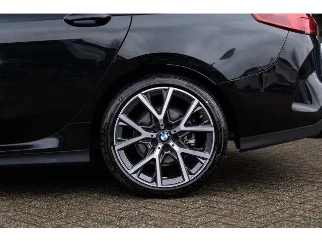 BMW 2 Serie Gran Coupé 218i M Sport 2024 Benzine 17