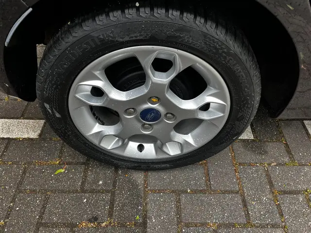 Ford Fiesta 1.25 Titanium 2012 Benzine 23