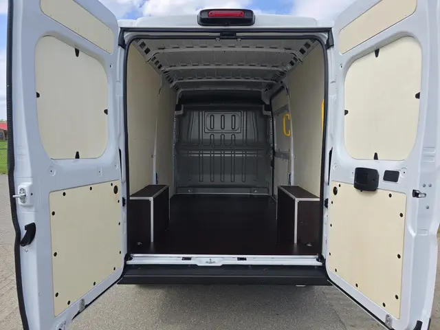 Citroën Jumper 2.2 BlueHDi L2H2 3.5T 2024 Diesel 7