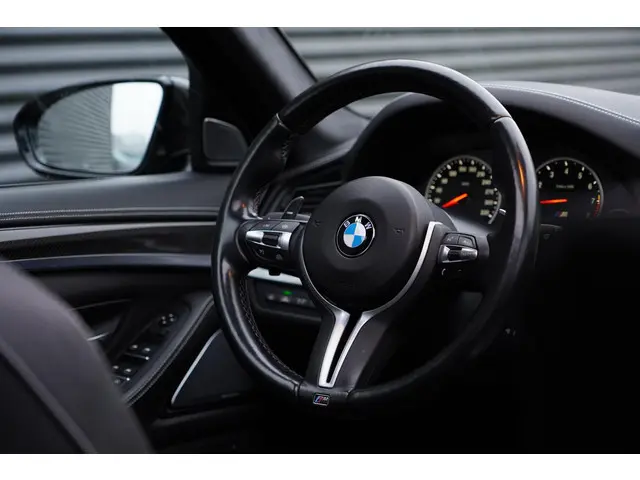 BMW M5 5-serie Competition Edition 2017 Benzine 41