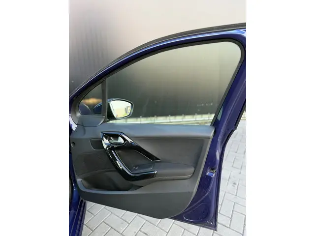 Peugeot 208 1.2 PureTech Blue Lion 2018 Benzine 17