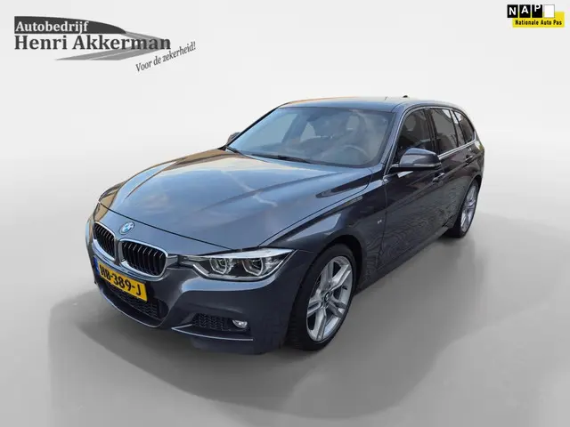BMW 3 Serie Touring 318i M Sport 2015 Benzine