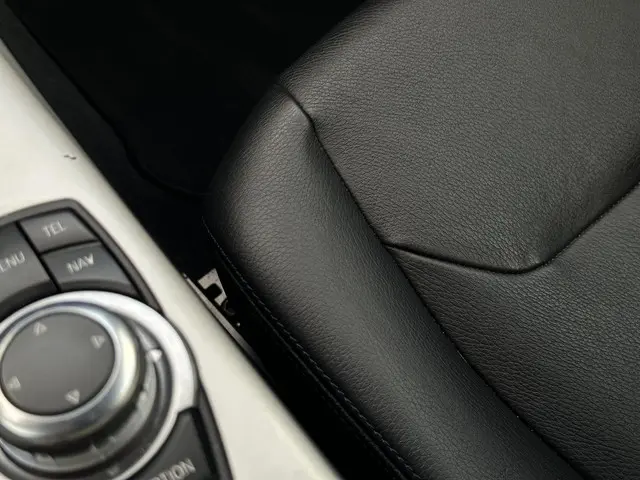 BMW 1 Serie 114i Business+ 2013 Benzine 26