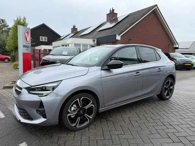 Opel Corsa 1.2 Ultimate 100PK RIJKLAARPRIJS! 2023 Benzine 3