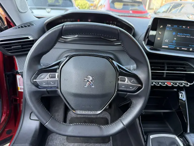 Peugeot 2008 1.2 Turbo 100 PK Active Pack 2021 Benzine 10