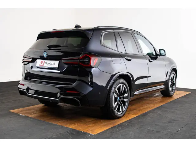 BMW iX3 Executive 80 kWh 2023 Elektrisch 43