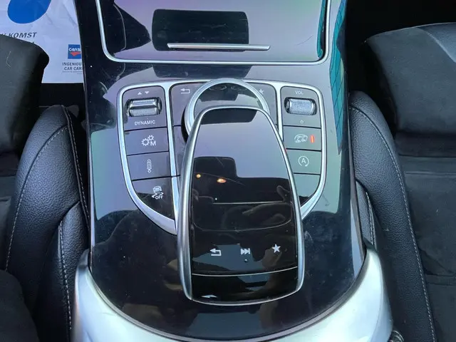 Mercedes-Benz C-Klasse 63 AMG 2017 Benzine 14
