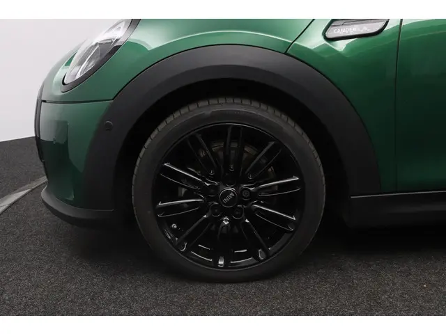 MINI Cooper 1.5 Camden Plus Edition 2023 Benzine 41