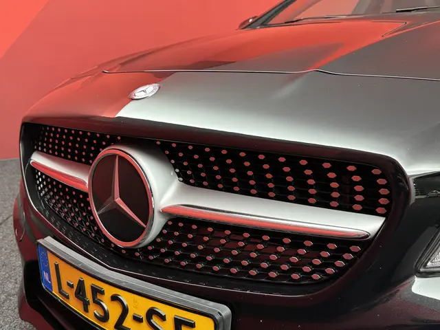 Mercedes-Benz CLA CLA 250 Edition 1 2013 Benzine 28