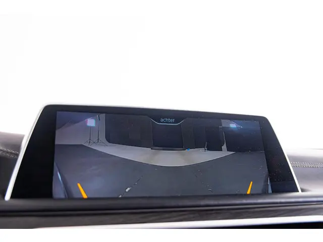 BMW 7 Serie 750i xDrive High Executive 2018 Benzine 50