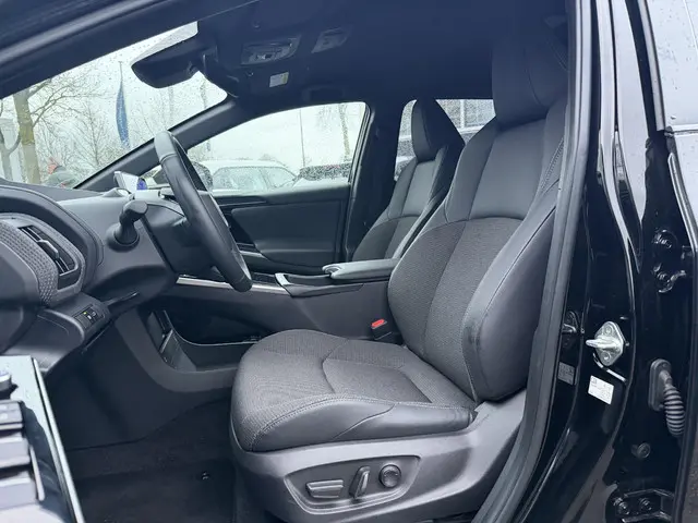 Toyota bZ4X Dynamic 71 kWh 2024 Elektrisch 14
