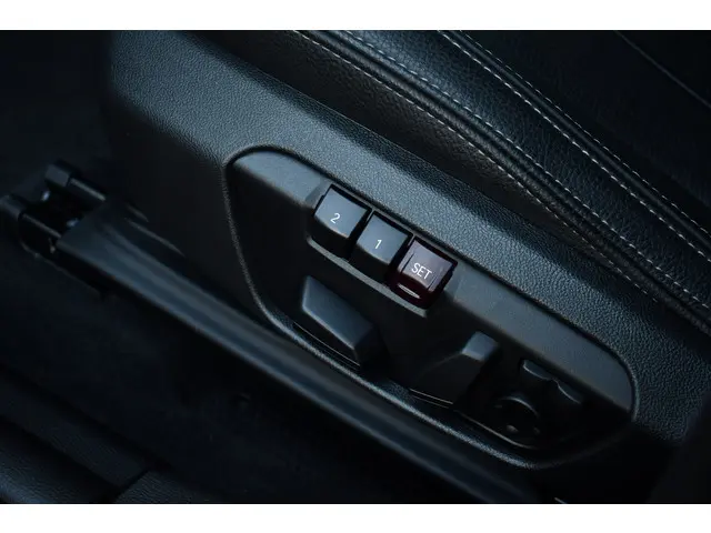 BMW X2 xDrive25e M-Sport 2021 Hybride Benzine 12