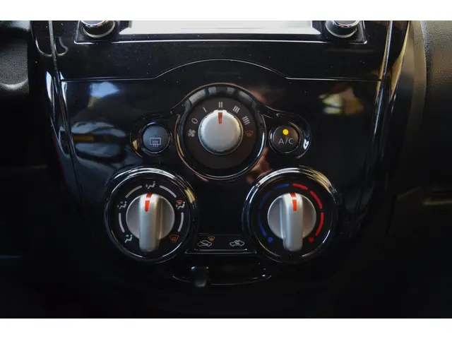 Nissan Note 1.2 Acenta / Navi. / Cruise / Airco 2017 Benzine 18