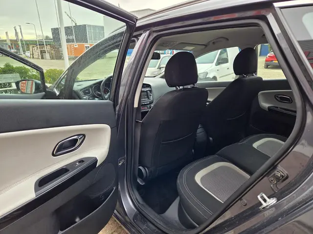 Kia cee'd Sportswagon 1.6 GDI Plus Pack 2013 Benzine 13