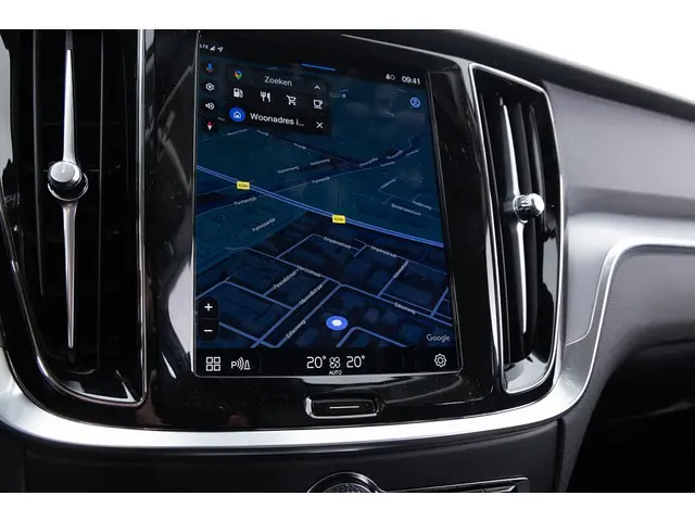 Volvo V60 2.0 B4 Core | Trekhaak | NAVI | Automaat 2022 Benzine 15