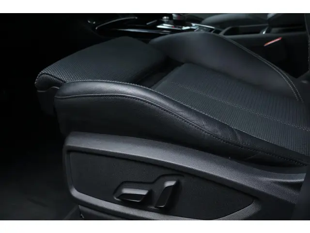 Audi Q5 Sportback 40 TFSI S edition 2023 Benzine 13