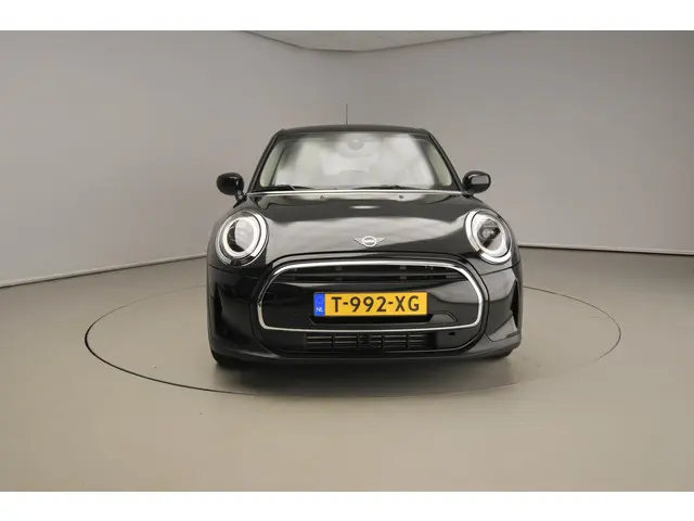 MINI 5-Deurs Cooper 2023 Benzine 5