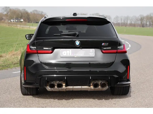 BMW M3 3-serie Touring xDrive Competition 2025 Benzine 11