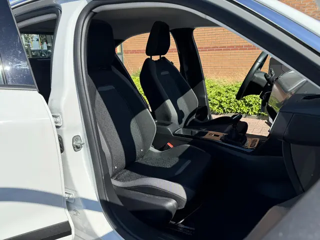 Opel Mokka 1.2 GS Line 2022 Benzine 25