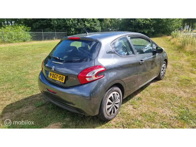 Peugeot 208 1.2 VTi Access 2013 Benzine 3