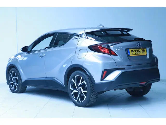 Toyota C-HR 1.8 Hybrid Business Plus 2021 Hybride Benzine 6