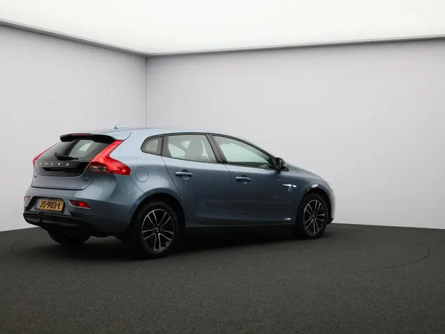 Volvo V40 2.0 T2 Nordic+ 2016 Benzine 2