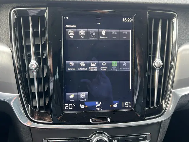 Volvo V90 2.0 D4 190 pk Momentum 2017 Diesel 20