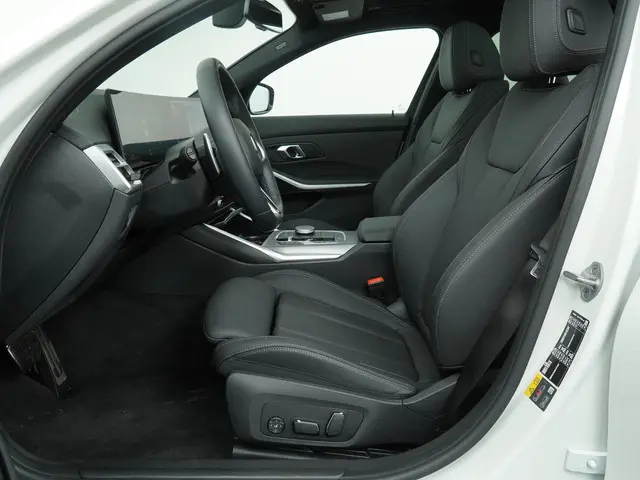 BMW 3 Serie Touring 330e 2025 Hybride Benzine 4