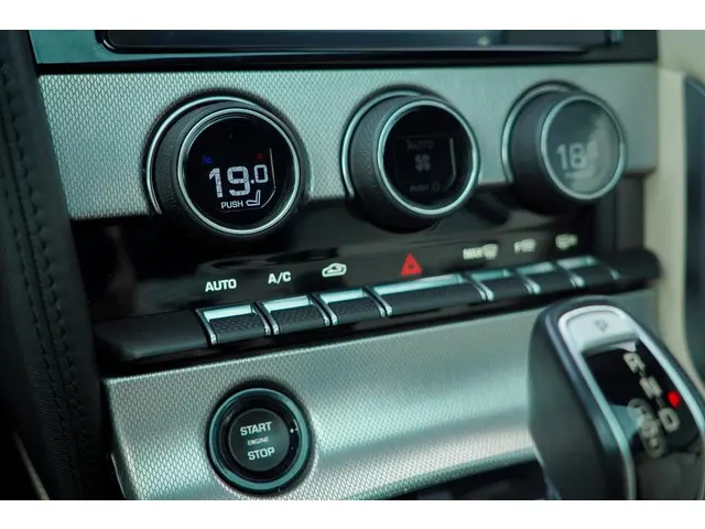 Jaguar F-Type 3.0 V6 Coupé 2016 Benzine 19