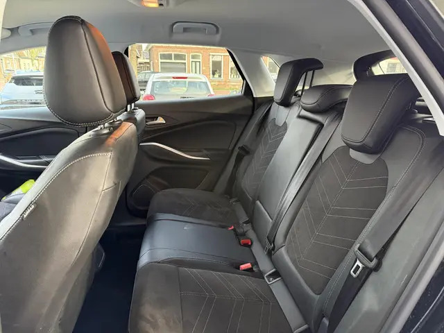 Opel Grandland 1.2 Turbo Ultimate 2024 Benzine 11