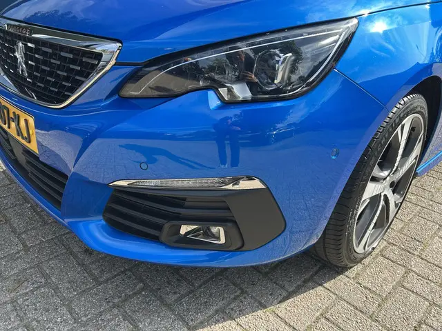 Peugeot 308 SW 1.2 Turbo 130 PK GT 2020 Benzine 30