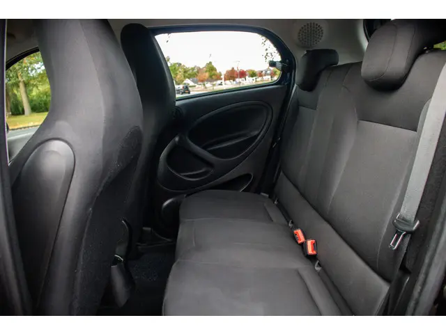 Smart Forfour 1.0 Pure 2016 Benzine 6