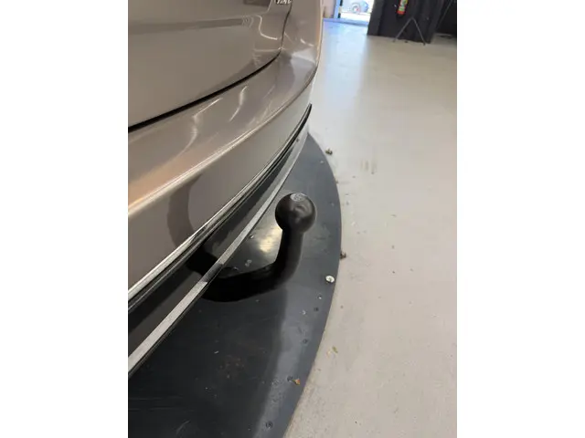 Toyota Auris 1.6 Aspiration 2014 Benzine 16