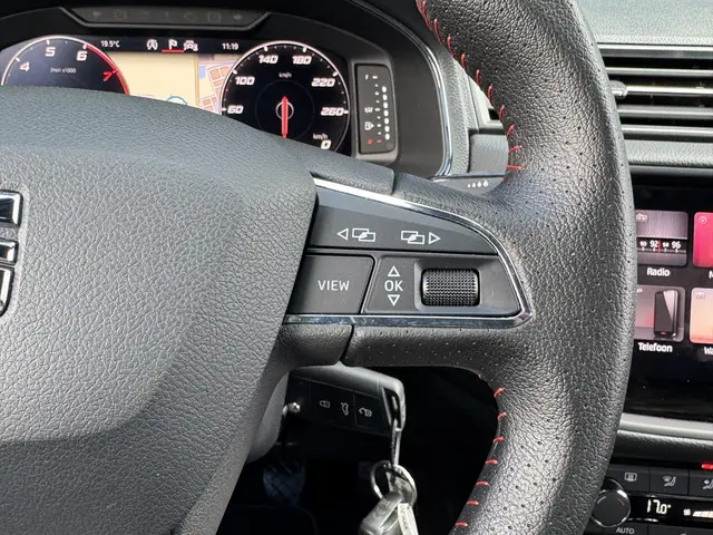 SEAT Ibiza 1.0 TSI FR BUSINESS INTENSE 2020 Benzine 18