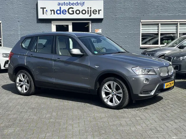BMW X3 xDrive28i Upgrade Edition 2013 Benzine