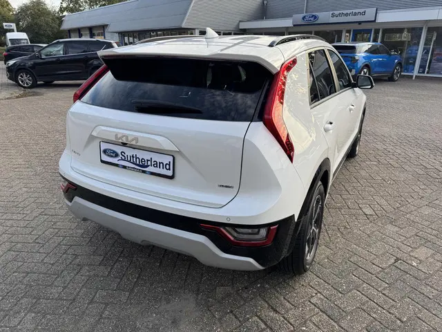 Kia Niro 1.6 GDi PHEV DynamicLine 2023 Hybride Benzine 3