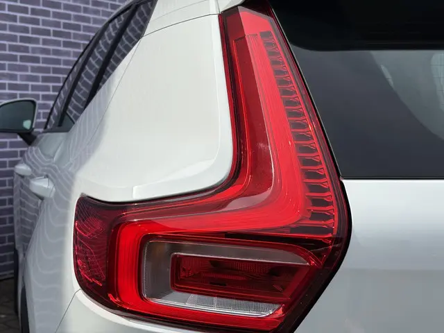 Volvo XC40 1.5 T2 Momentum Core 2021 Benzine 8